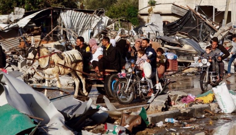 غزہ میں عارضی جنگ بندی کے بعد بےگھر ہونے والے فلسطینیوں کی واپسی کا عمل شروع