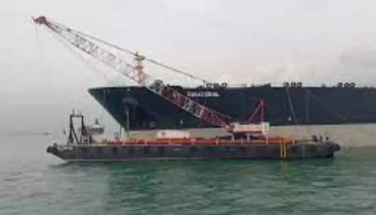 کراچی : نجی پورٹ انتظامیہ کے ملکیتی 6 شپ بارجز کی غیر شفاف طریقے سے فروخت کا انکشاف