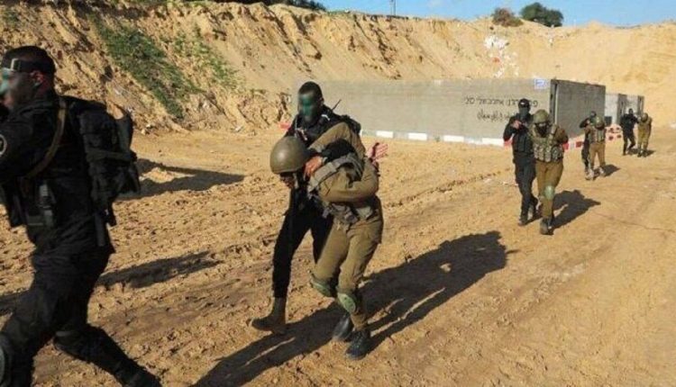 حماس نے جنگ بندی کے ساتویں روز مزید 8 صیہونی یرغمالی رہا کردیے