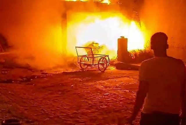 بھارت میں دھماکے کے بعد خوفناک آتشزدگی میں 9 افراد ہلاک؛ متعدد زخمی