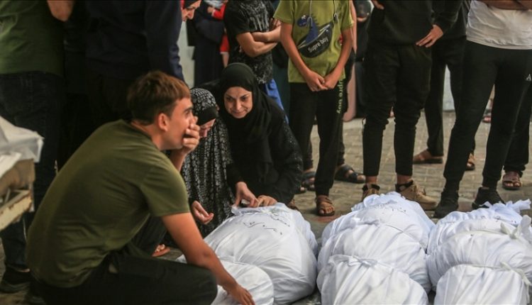 غزہ پر وحشیانہ صیہونی بمباری، چوبیس گھنٹے میں 135 فلسطینی شہید، شہدا کی تعداد 23800 ہوگئی