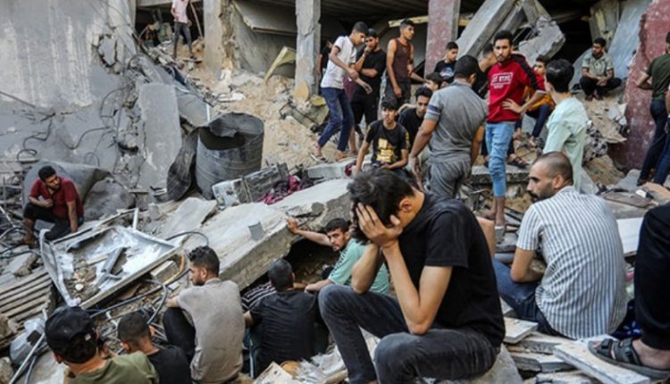 ہزاروں فلسطینیوں کے قتل کے باوجود صیہونی حکومت کی قطر پر ثالثی کیلئے دباؤ ڈالنے کی کوشش