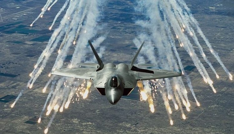 امریکی جنگی طیاروں کی شمالی یمن پر بمباری