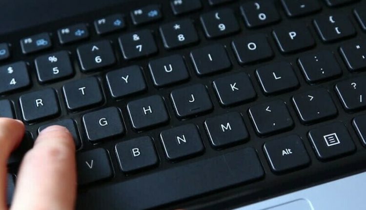 کی بورڈز پر بیت الخلا سے زیادہ بیکٹیریاز ہونے کا انکشاف