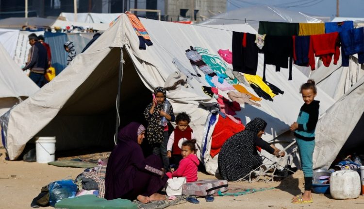 غزہ سے باہر نہ نکلنے پر فلسطینیوں کی تاکید