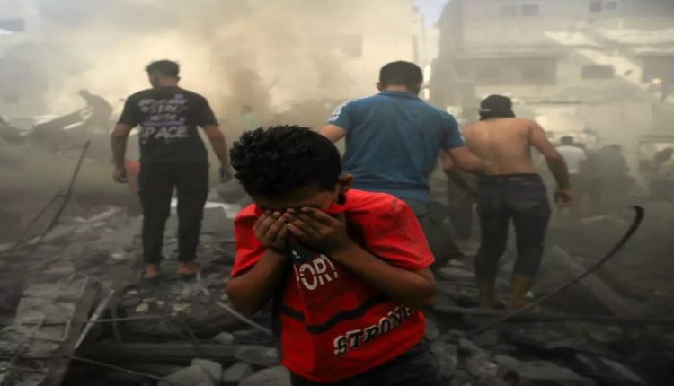 غزہ کے خلاف آج بھی جارح صیہونی حکومت کے بری ، بحری اور فضائی حملے جاری