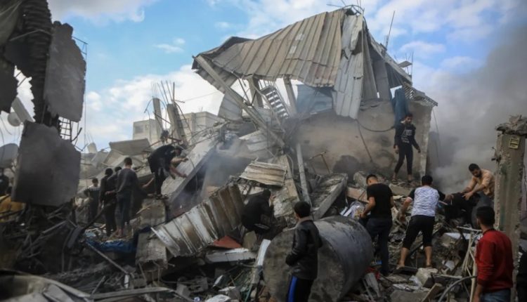 رفح کے پناہ گزين کیمپوں پر صیہونی فوج کی بمباری، خواتین اور بچوں سمیت متعدد فلسطینی شہید