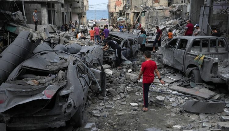 روزہ دار فلسطینی مسلمان خاک و خون میں