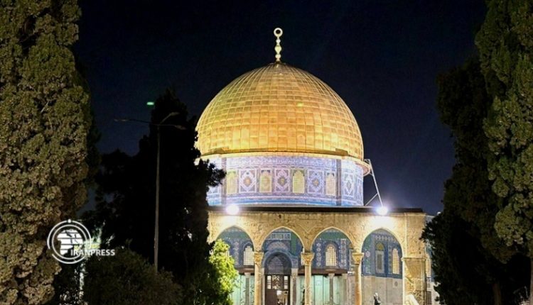 شدت پسند صیہونی آباد کاروں کا رمضان کے پہلے ہی دن مسجد الاقصیٰ پر حملہ