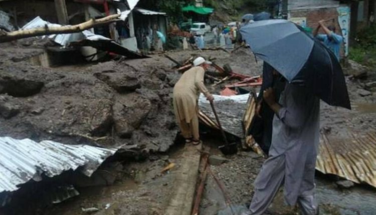 خیبرپختونخوا میں بارشیں، مختلف حادثات میں 35 افراد جاں بحق، 43 زخمی