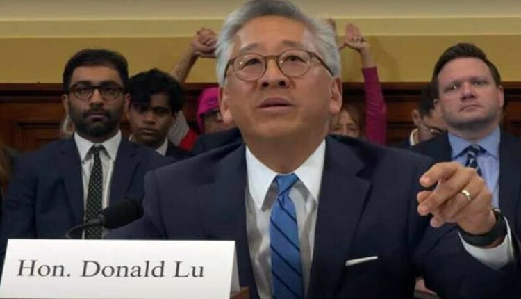 امریکی کانگریس سماعت میں گھسنے والوں کے عمران خان کی رہائی کے نعرے، مجھے قتل کی دھمکیاں دی گئیں، ڈونلڈ لو