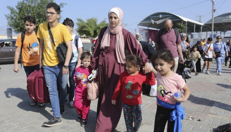 غزہ کے نوے فیصد شہری اپنے گھربار چھوڑنے پر مجبور