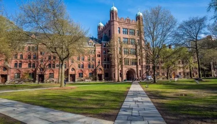 غزہ پر صیہونی مظالم نے امریکی جامعات کو تقسیم کردیا