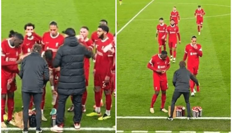 افطار کے لیے اچانک فٹبال میچ روکنے پر پورا اسٹیڈیم تالیوں سے گونج اٹھا