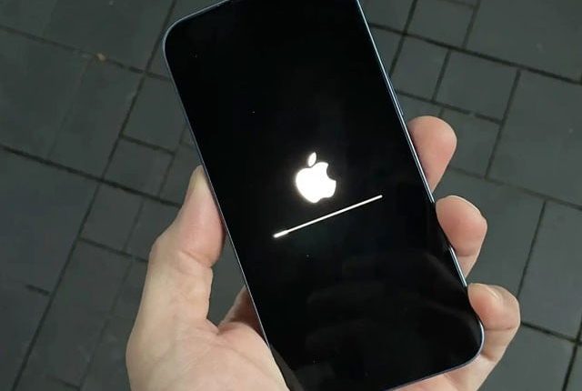 آئی فون صارفین کو درپیش مسئلے کے حل کے لیے اپ ڈیٹ جاری