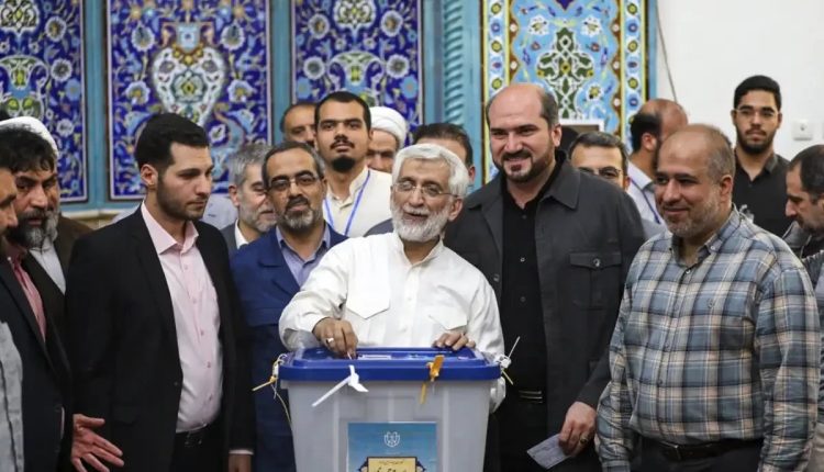 ایرانی صدارتی انتخاب، سعید جلیلی اور مسعود پزشکیان میں کانٹے کا مقابلہ متوقع