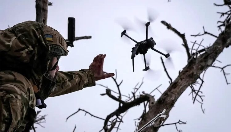 پلاسٹک ’کینڈی‘ جو میدان جنگ میں ہر یوکرینی فوجی کی زندگی بچانے کیلئے ضروری ہوگئی ہے