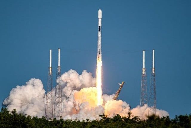 اسپیس ایکس نے ایک اور کمیونکیشن سیٹلائٹ لانچ کردی