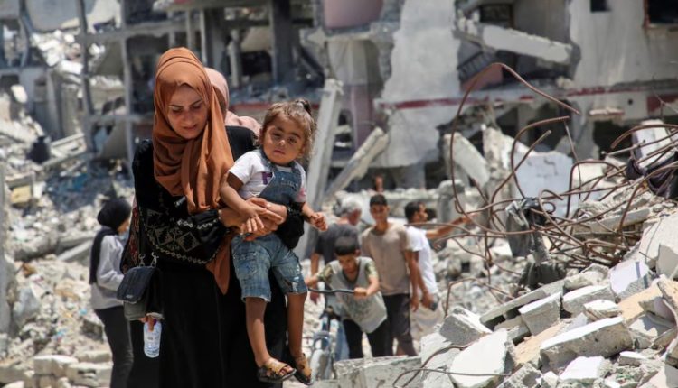 غزہ میں صیہونی فوجیوں کی بے گھر افراد پر وحشیانہ بمباری، کم سے کم 30 فلسطینی شہید