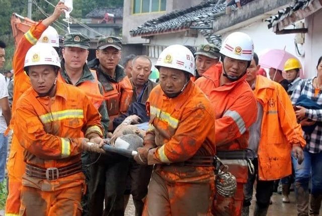 چین میں مٹی کا تودہ گیسٹ ہاؤس پر گر گیا؛11 افراد ہلاک