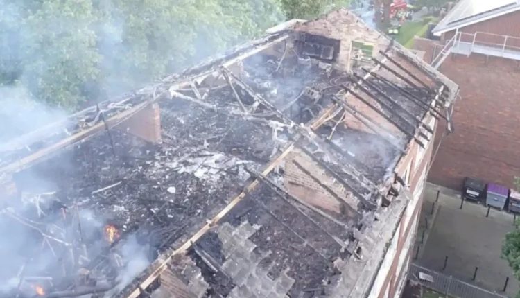 برطانیہ میں ہولناک آتشزدگی کی ذمہ داری سولر پینلز پر عائد