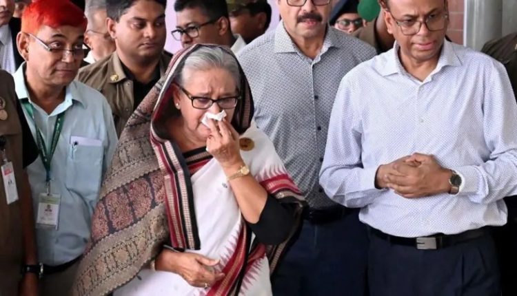 بنگلادیشی وزیر اعظم شیخ حسینہ واجد مستعفی، فوج کے الٹی میٹم کے بعد روتے ہوئے پہنچی ہندوستان