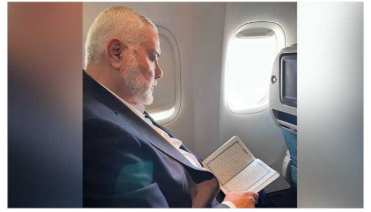 اسماعیل ہنیہ کی بہو نے سُسر کی طیارے میں قرآن پاک پڑھتے ہوئے آخری تصویر شیئر کردی