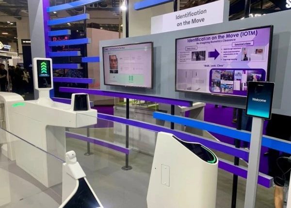 سنگاپور کے ایئرپورٹ پر پاسپورٹ کلیئرنس کا اصول ختم