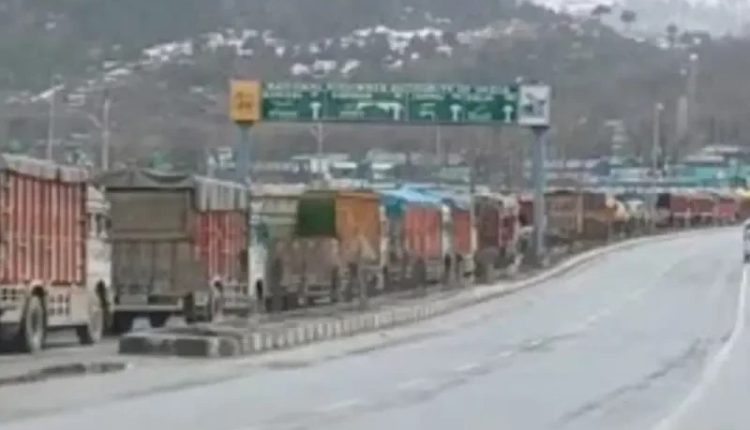 پاراچنار ٹل مین روڈ بیسویں روز بھی بند