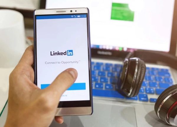 لنکڈ ان پر کروڑوں یورو جرمانہ عائد