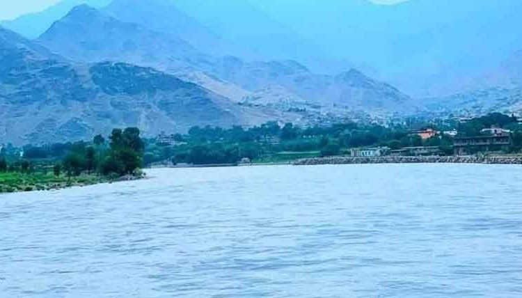 افغانستان میں گاڑی دریا میں گرنے سے 8 مسافر جاں بحق