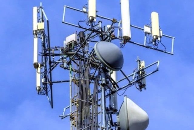 کروڑوں پاکستانیوں کے موبائل ڈیٹا کی نگرانی ہورہی ہے، اسرائیلی مصنف