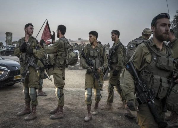 انسانیت کی بدترین تذلیل، صیہونی فوج نے 2 سو فلسطینیوں کو نیم برہنہ کر دیا