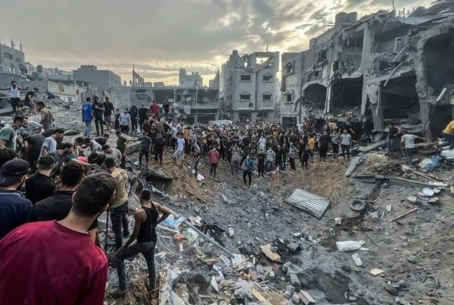 اسرائیل کا غزہ میں پناہ گزین کیمپ پر حملہ،33 فلسطینی شہید