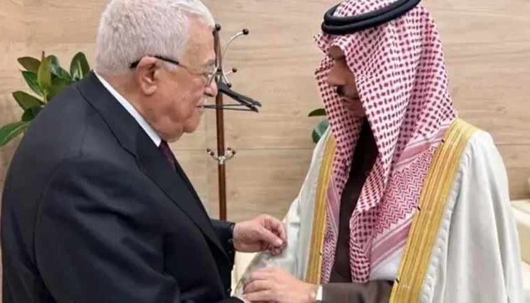 سعودی وزیر خارجہ اور فلسطینی صدر کی ملاقات، غزہ کی صورتحال پر تبادلہ خیال